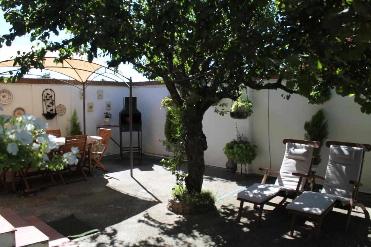 Alojamiento La Olmedana Olmedo Exterior photo